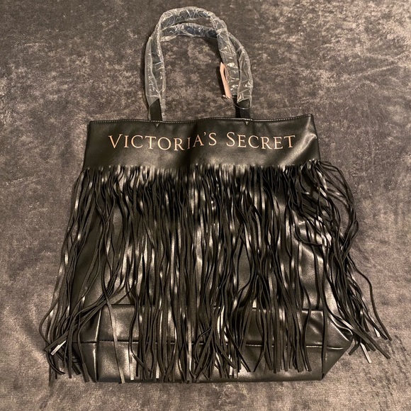 Victoria's Secret Handbags - 🔥3/$30. New VS fringe tote.Magnetic close. 1 Inside pocket